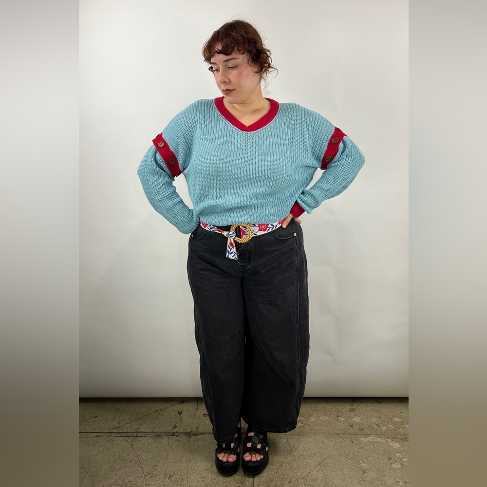 V. LOOK BOOK - Picture 14 of 15